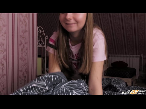 ❤️ בלונדי יונקת את ה-BFF שלה עמוק ומקבלת גמור בפה ❌ סופר-סקס ב-iw.moresexmovies.ru ❤